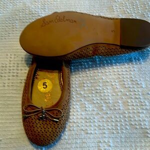 Never been worn beige suede flats